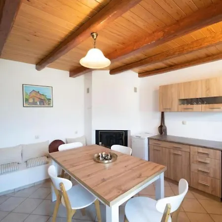 Costas Vlachos By Corfu Solutions Lägenhet Mármaron