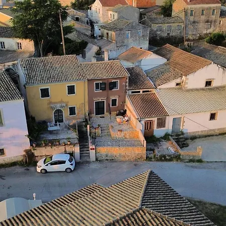Costas Vlachos By Corfu Solutions Lägenhet