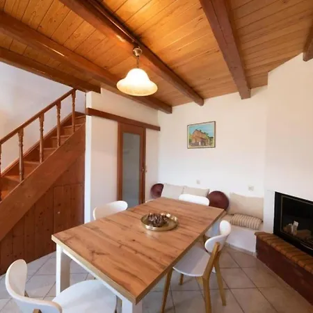 Apartamento Costas Vlachos *